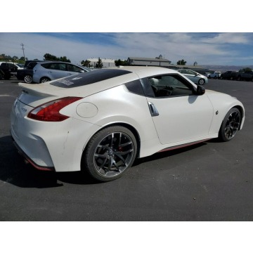 Nissan 370 Z  Coupe/Sportowy 2017,  3.7 benzyna, automat - Na sprzedaż za 48 000 zł - Tarnów - zdjęcie 4