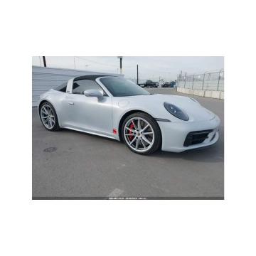 Porsche 911 - / 4x4 / Kosmetyczne uszkodzenie / niski przebieg /