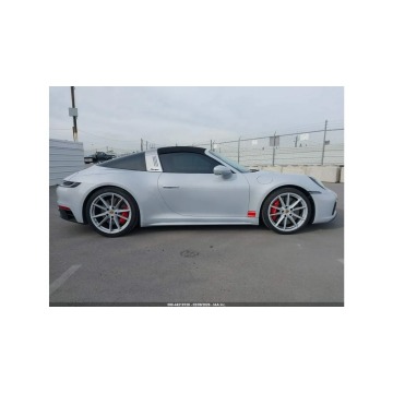 Porsche 911  Coupe/Sportowy 2023,  3.0 benzyna, automat - Na sprzedaż za 380 000 zł - Tarnów - zdjęcie 4