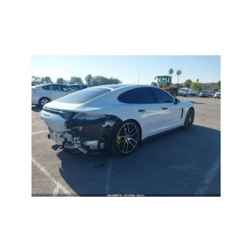 Porsche Panamera  Sedan/Limuzyna 2022,  2.9 hybryda, automat - Na sprzedaż za 149 000 zł - Tarnów - zdjęcie 6