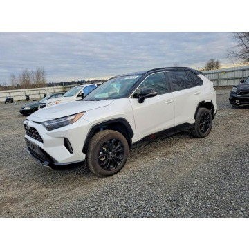 Toyota RAV-4 - / HYBRYDA / 4x4 / bogate wyposażenie / niski przebieg /