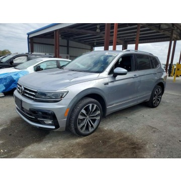 Volkswagen Tiguan - / 4x4 / R-Line / niski przebieg /