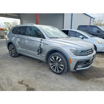 Volkswagen Tiguan  SUV 2021,  2.0 benzyna, automat - Na sprzedaż za 39 000 zł - Tarnów - zdjęcie 3