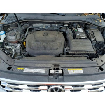 Volkswagen Tiguan  SUV 2021,  2.0 benzyna, automat - Na sprzedaż za 39 000 zł - Tarnów - zdjęcie 12