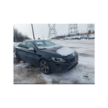 Volvo S60  Sedan/Limuzyna 2014,  3.0 benzyna, automat - Na sprzedaż za 28 000 zł - Tarnów - zdjęcie 2