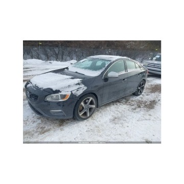 Volvo S60 - / 4x4 / Niski przebieg /