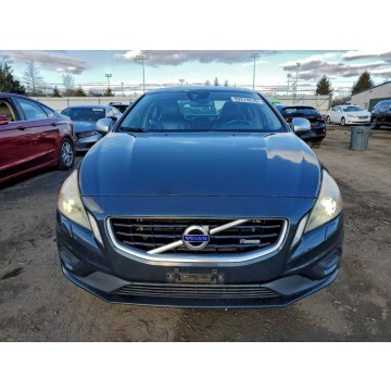 Volvo S60  Sedan/Limuzyna 2013,  3.0 benzyna, automat - Na sprzedaż za 28 000 zł - Tarnów - zdjęcie 3