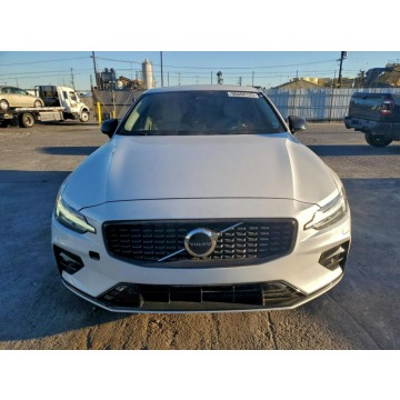 Volvo S60  Sedan/Limuzyna 2024,  2.0 benzyna, automat - Na sprzedaż za 59 000 zł - Tarnów - zdjęcie 3
