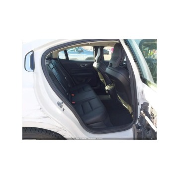 Volvo S60  Sedan/Limuzyna 2019,  2.0 benzyna, automat - Na sprzedaż za 35 000 zł - Tarnów - zdjęcie 12
