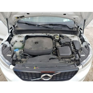 Volvo   SUV 2022,  2.0 benzyna, automat - Na sprzedaż za 47 000 zł - Tarnów - zdjęcie 11