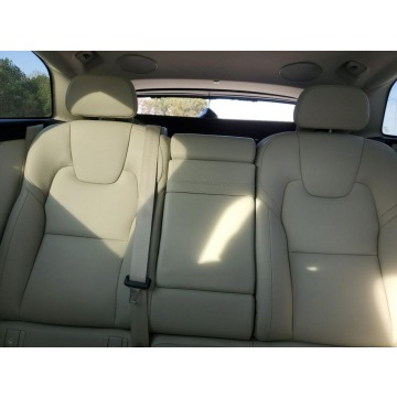 Volvo   SUV 2022,  2.0 hybryda, automat - Na sprzedaż za 69 000 zł - Tarnów - zdjęcie 10