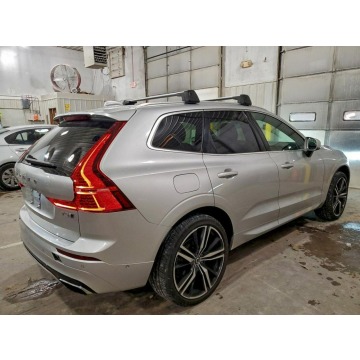 Volvo   SUV 2019,  2.0 benzyna, automat - Na sprzedaż za 38 000 zł - Tarnów - zdjęcie 4