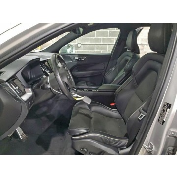 Volvo   SUV 2019,  2.0 benzyna, automat - Na sprzedaż za 38 000 zł - Tarnów - zdjęcie 7