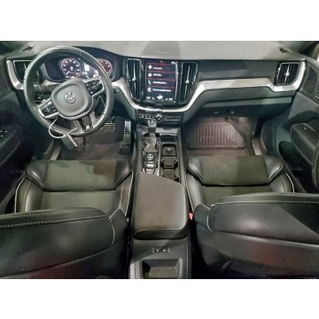 Volvo   SUV 2019,  2.0 benzyna, automat - Na sprzedaż za 38 000 zł - Tarnów - zdjęcie 8