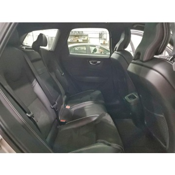 Volvo   SUV 2019,  2.0 benzyna, automat - Na sprzedaż za 38 000 zł - Tarnów - zdjęcie 11