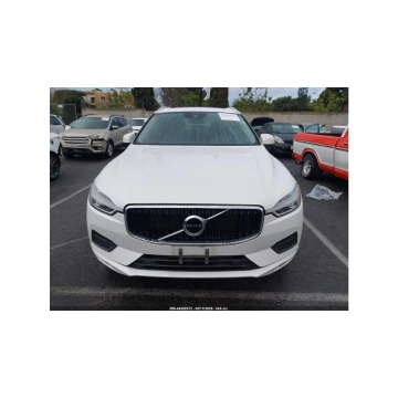 Volvo   SUV 2019,  2.0 benzyna, automat - Na sprzedaż za 37 000 zł - Tarnów - zdjęcie 3