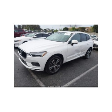Volvo   SUV 2019,  2.0 benzyna, automat - Na sprzedaż za 37 000 zł - Tarnów - zdjęcie 2