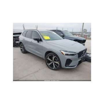 Volvo XC 60 - / 4x4 / najbogatsza wersja Ultimate Dark / niski przebieg /