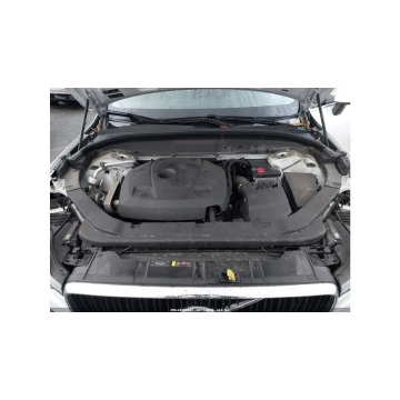 Volvo   SUV 2019,  2.0 benzyna, automat - Na sprzedaż za 37 000 zł - Tarnów - zdjęcie 12