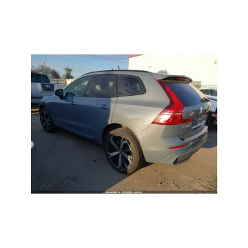 Volvo   SUV 2022,  2.0 benzyna, automat - Na sprzedaż za 59 000 zł - Tarnów - zdjęcie 7