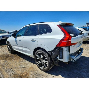 Volvo   SUV 2021,  2.0 benzyna, automat - Na sprzedaż za 45 000 zł - Tarnów - zdjęcie 4