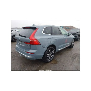 Volvo   SUV 2023,  2.0 benzyna, automat - Na sprzedaż za 79 000 zł - Tarnów - zdjęcie 6