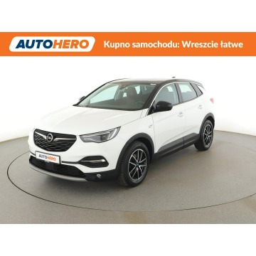 Opel Grandland X - Business INNOVATION navi kamera hak panorama tempomat klima.auto.