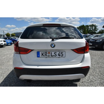 BMW X1  SUV 2009,  2.0 diesel, automat - Na sprzedaż za 28 900 zł - Majdan Sieniawski - zdjęcie 12