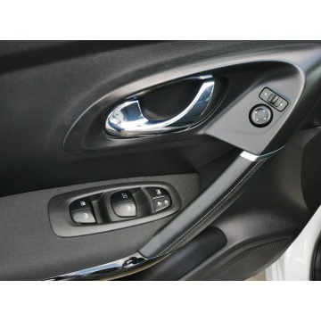 Renault Kadjar  SUV 2017,  1.2 benzyna - Na sprzedaż za 45 900 zł - Goczałkowice-Zdrój - zdjęcie 7