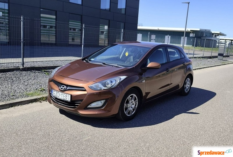 Hyundai i30  Hatchback 2012,  1.4 benzyna+LPG - Na sprzedaż za 17 400 zł - Pabianice