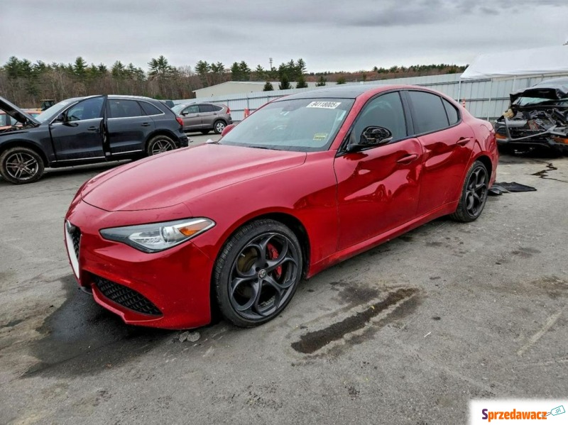 Alfa Romeo Giulia  Sedan/Limuzyna 2018,  2.0 benzyna, automat - Na sprzedaż za 29 000 zł - Tarnów