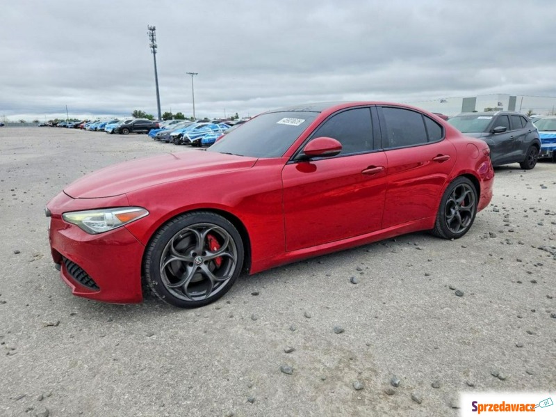 Alfa Romeo Giulia  Sedan/Limuzyna 2018,  2.0 benzyna, automat - Na sprzedaż za 29 000 zł - Tarnów