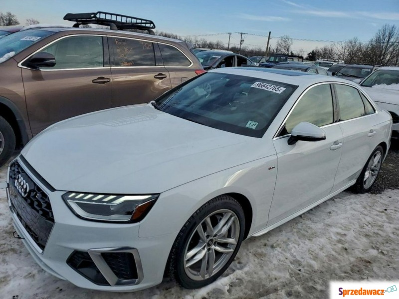 Audi A4  Sedan/Limuzyna 2022,  2.0 benzyna, automat - Na sprzedaż za 45 000 zł - Tarnów
