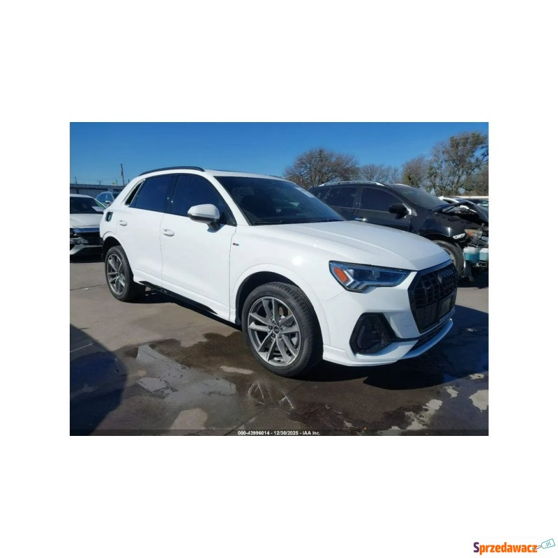 Audi Q3  SUV 2025,  2.0 benzyna, automat - Na sprzedaż za 69 000 zł - Tarnów