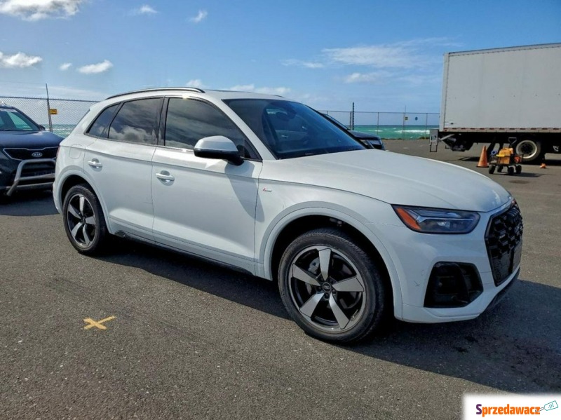 Audi Q5  SUV 2022,  2.0 benzyna, automat - Na sprzedaż za 64 000 zł - Tarnów