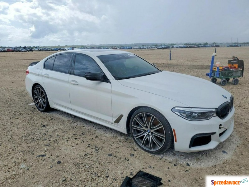 BMW Seria 5  Sedan/Limuzyna 2020,  4.4 benzyna, automat - Na sprzedaż za 75 000 zł - Tarnów