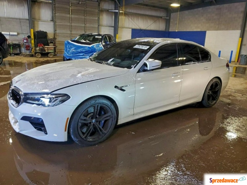 BMW M5  Sedan/Limuzyna 2023,  4.4 benzyna, automat - Na sprzedaż za 169 000 zł - Tarnów