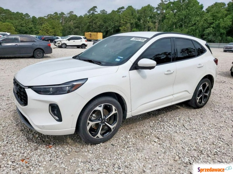 Ford Escape  SUV 2023,  2.0 benzyna, automat - Na sprzedaż za 46 000 zł - Tarnów