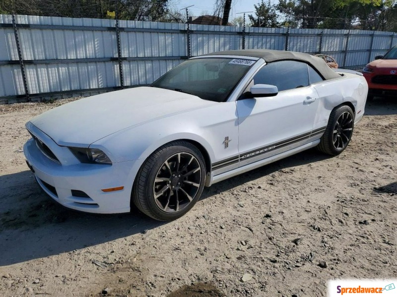Ford Mustang  Kabriolet 2014,  3.7 benzyna, automat - Na sprzedaż za 30 000 zł - Tarnów
