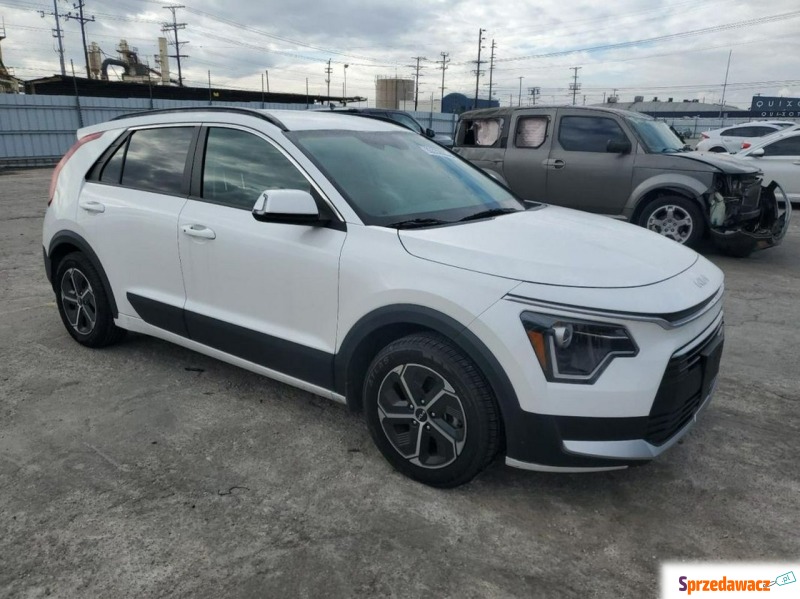 Kia Niro  SUV 2023,  1.6 hybryda, automat - Na sprzedaż za 49 000 zł - Tarnów