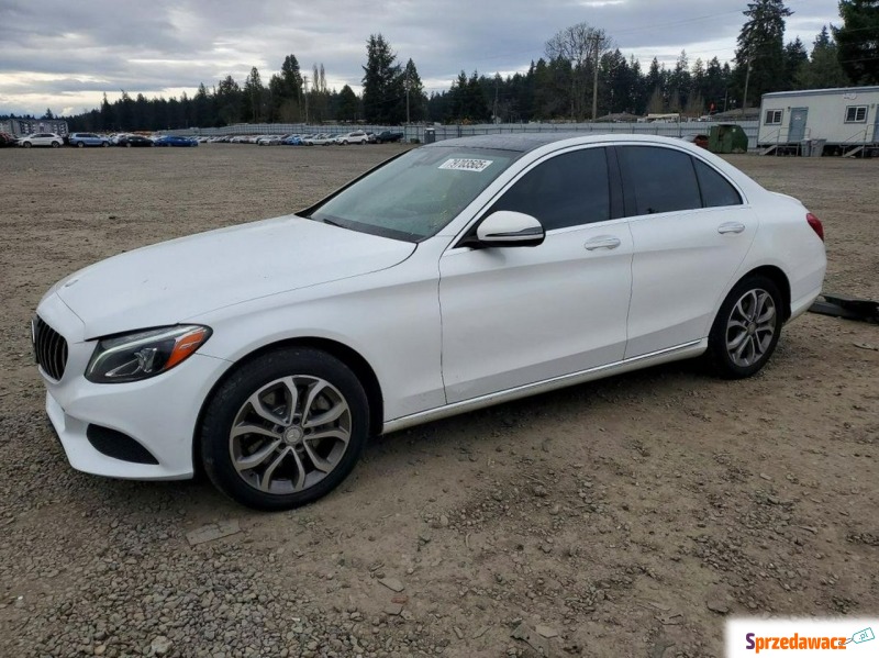 Mercedes - Benz C-klasa  Sedan/Limuzyna 2016,  2.0 benzyna, automat - Na sprzedaż za 28 000 zł - Tarnów