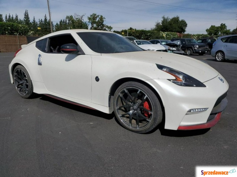 Nissan 370 Z  Coupe/Sportowy 2017,  3.7 benzyna, automat - Na sprzedaż za 48 000 zł - Tarnów