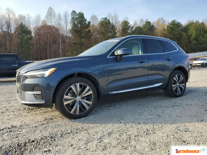 Volvo   SUV 2022,  2.0 hybryda, automat - Na sprzedaż za 69 000 zł - Tarnów