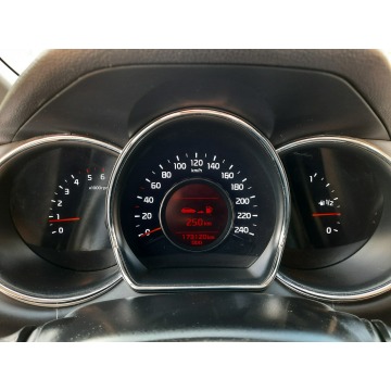 Kia Ceed  Kombi 2014,  1.6 diesel - Na sprzedaż za 26 900 zł - Żyrardów - zdjęcie 11
