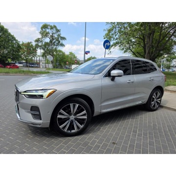 Volvo XC60  Terenowy 2023,  2.0 hybryda, automat - Na sprzedaż za 124 900 zł - Warszawa - zdjęcie 3