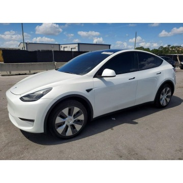 Tesla Y - AWD / Dual motor /