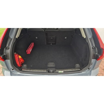 Volvo   SUV 2024,  2.0 benzyna, automat - Na sprzedaż za 165 800 zł - Paproć - zdjęcie 10