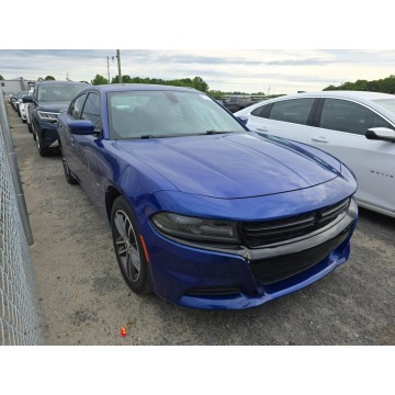 Dodge Charger  Sedan/Limuzyna 2018,  3.0 benzyna, automat - Na sprzedaż za 35 000 zł - Tarnów - zdjęcie 2