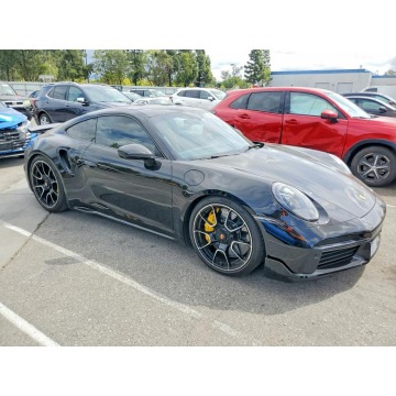 PORSCHE 911 TURBO S / AWD / niski przebieg