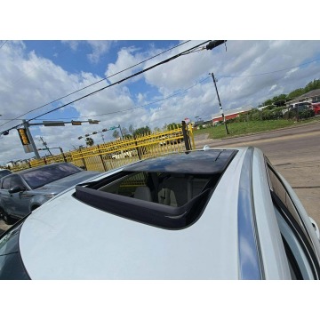 Volvo   SUV 2023,  2.0 benzyna, automat - Na sprzedaż za 69 000 zł - Tarnów - zdjęcie 12